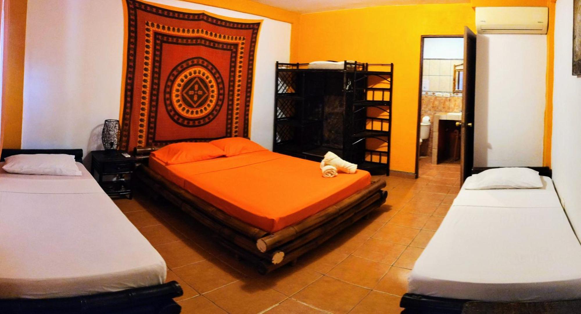 Cool Vibes Beach Hostel ドミニカル エクステリア 写真